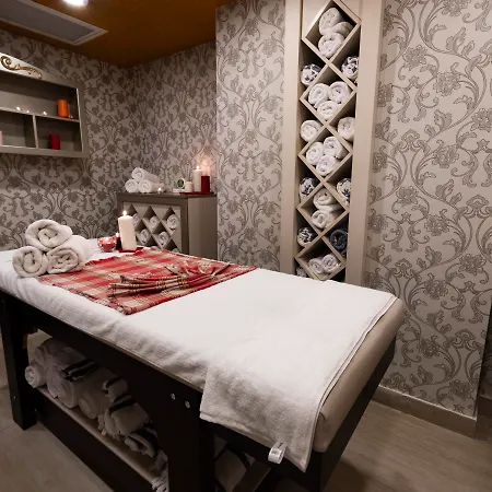 Hotell Antusa Design & 4*