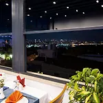 Antusa Design & فندق