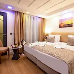 Antusa Design & فندق 4*